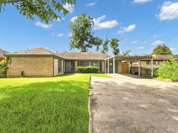6926 Finch St, Houston, TX 77028