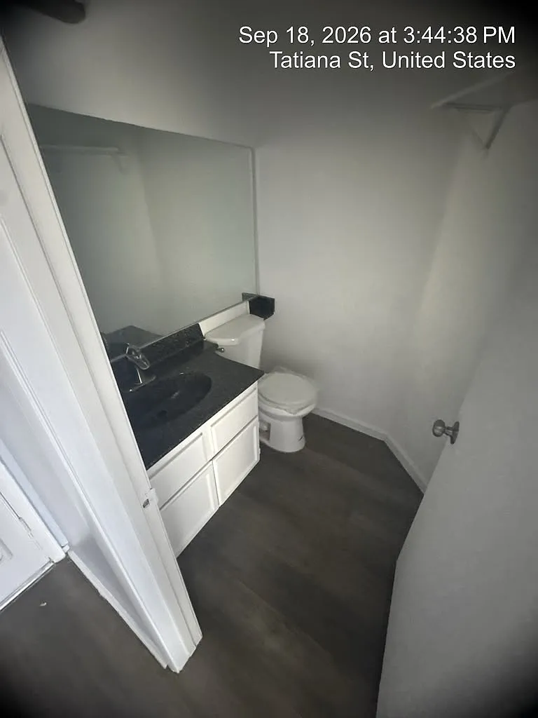 3 bed, 1276 sqft, $2,300 — Photo 3