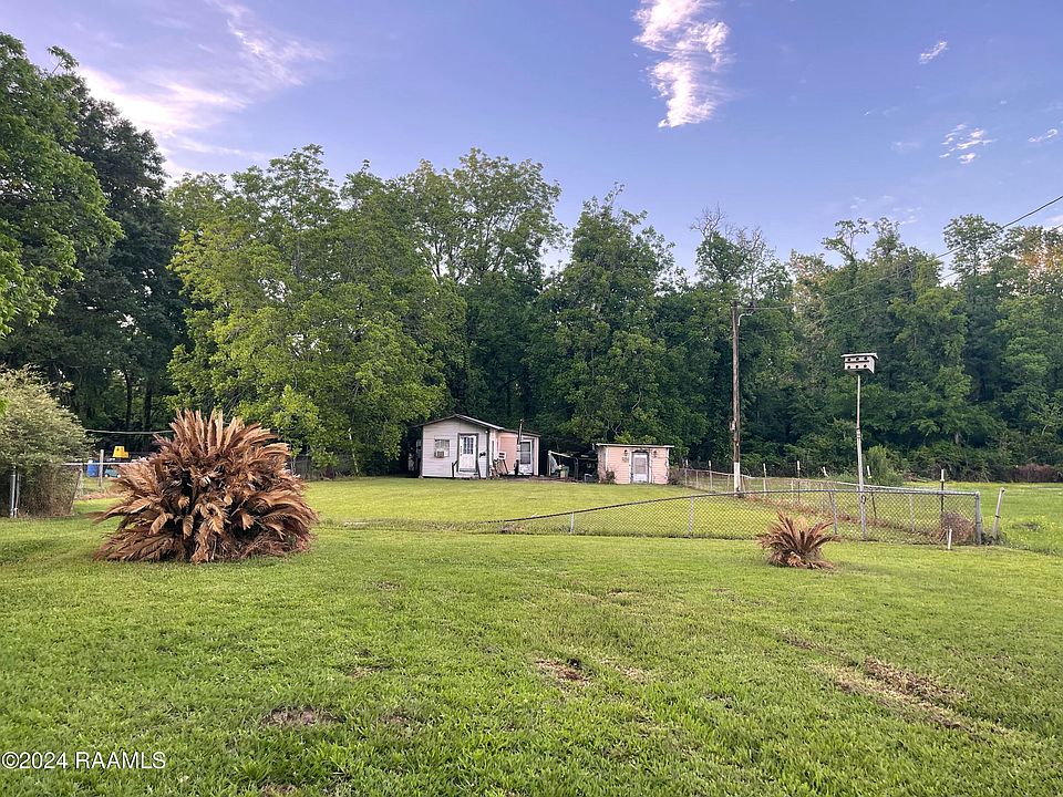 2nd image of 239 Saint Esprit Rd
