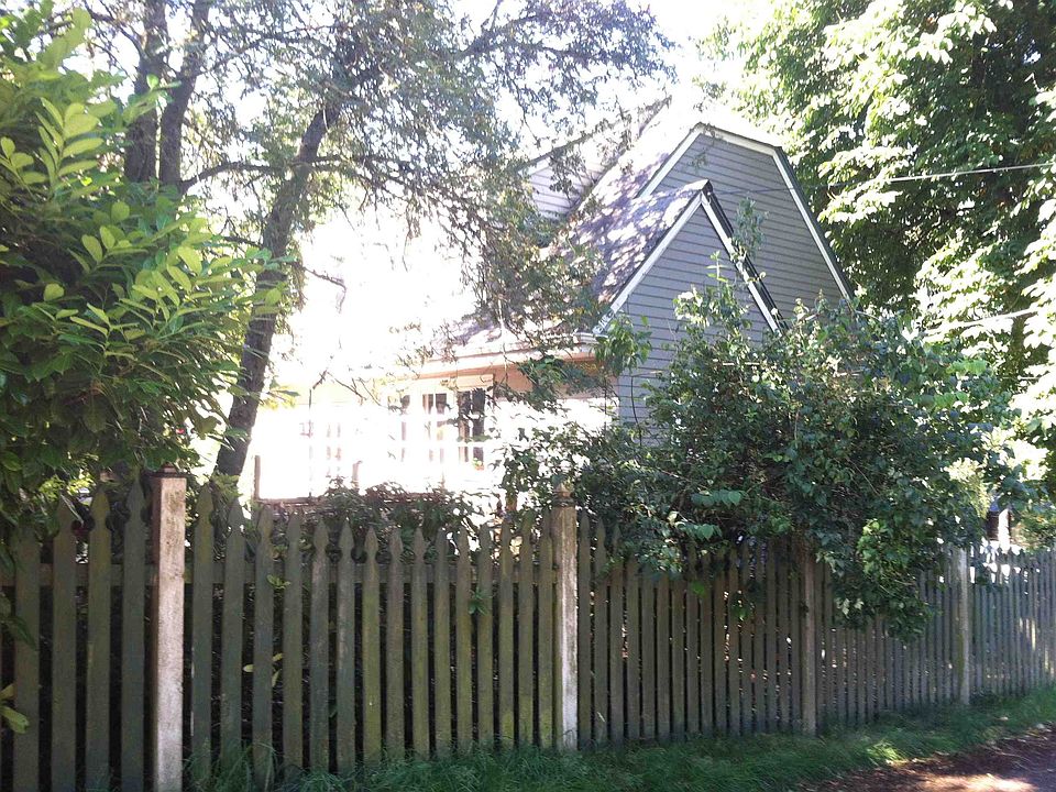 1st image of 9026 Latona Ave NE