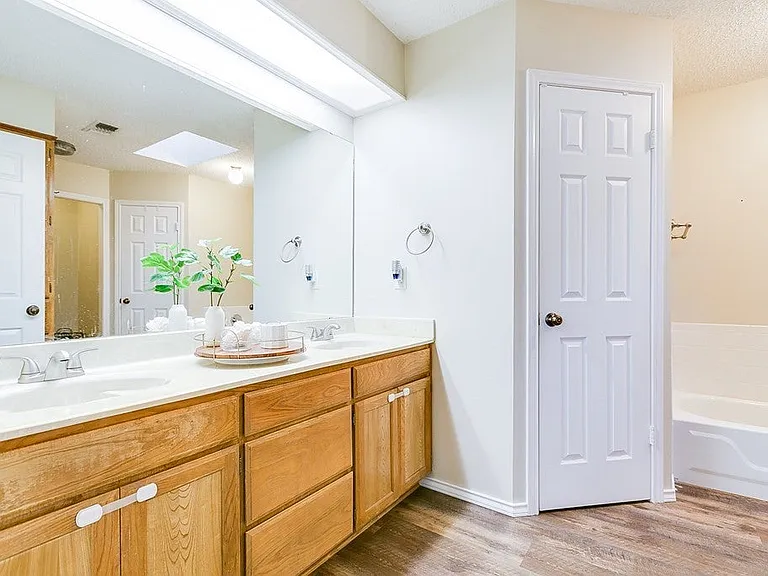 3438 Walnut Hill Dr — Photo 24