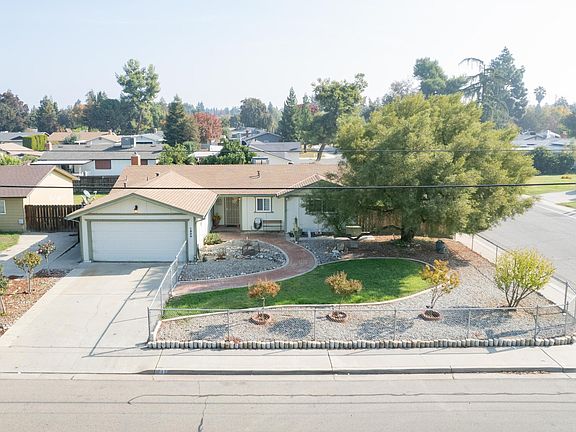 3rd image of 1830 S Santa Fe St