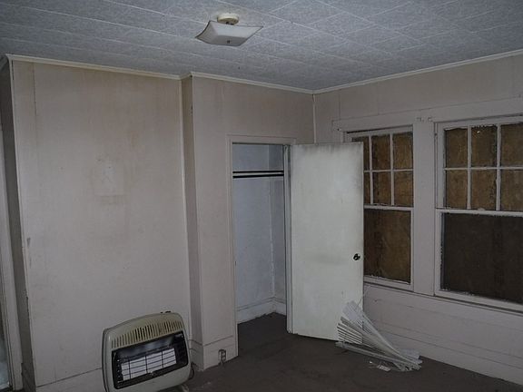 5th image of 531 Hackett Ave