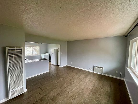 4th image of 130 Ash St APT B
