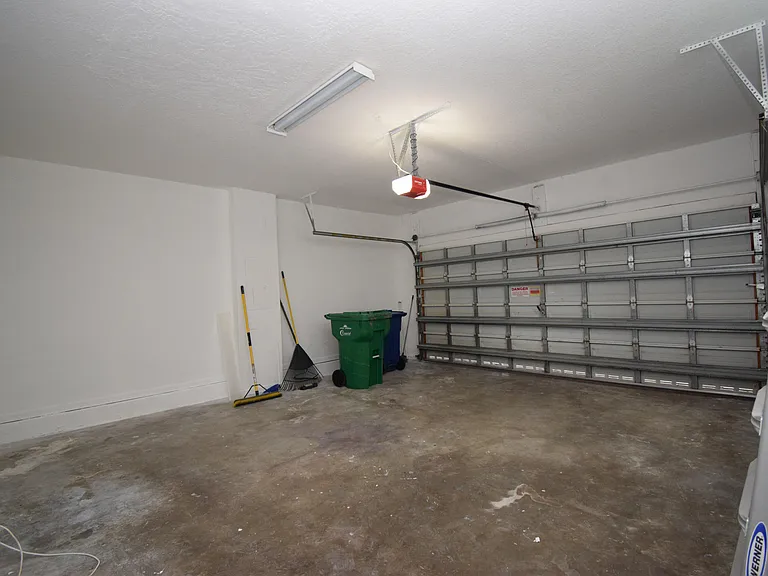 12693 NW 7th St — Photo 36