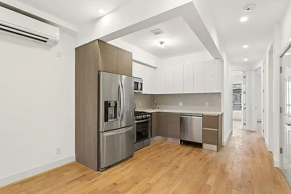 Rented by Verus Real Estate | media 18