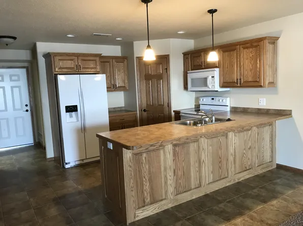 1415 Sharloh Loop #7, Bismarck, ND 58501