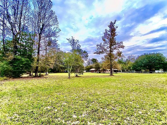 Front Left Pasture Home View