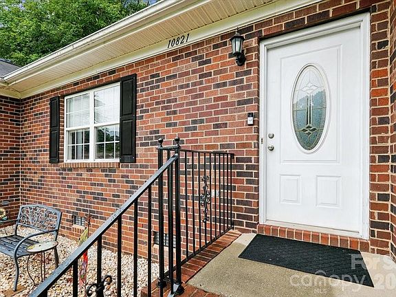 4th image of 10821 S Hampton Dr
