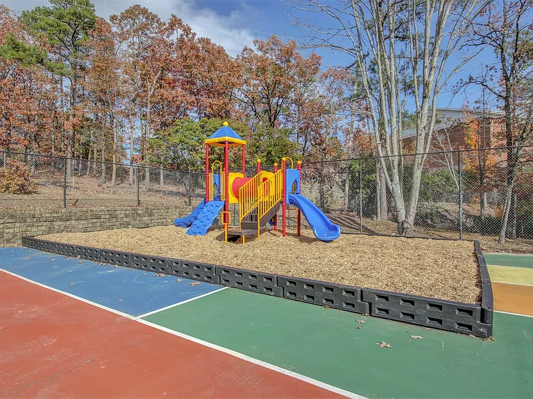 Turtle Creek - Lennox — Photo 11