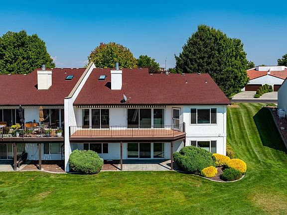 2nd image of 1913 Meadows Dr N