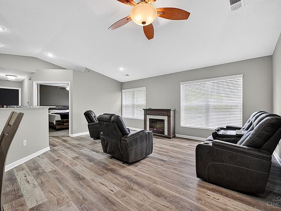 5th image of 378 Legacy Way