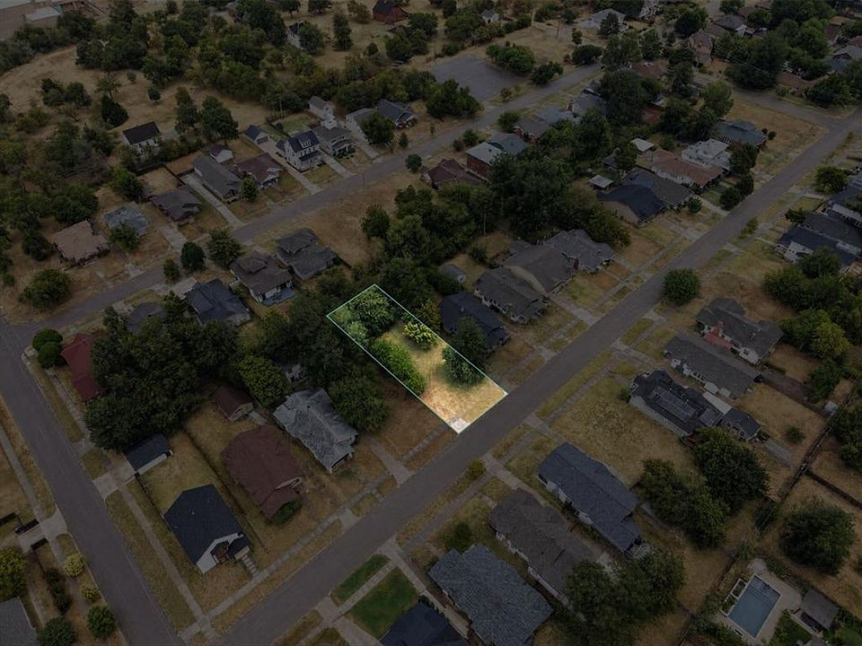 1st image of 217 NE 15th St Lot 25
