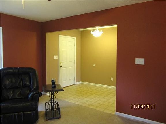 4th image of 8128 Whistlewood Ct