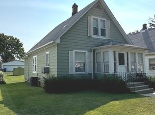 1432 Clark St, Dekalb, IL 60115