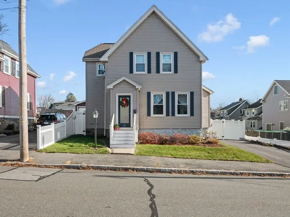 16 Dean St, Stoneham, MA 02180