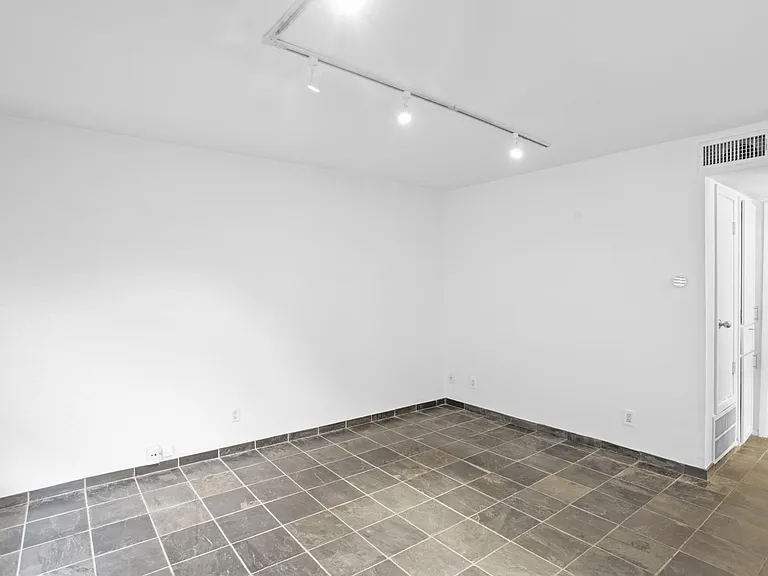 3602 Garrott St #16 — Photo 14