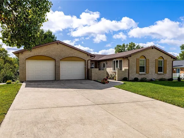 3853 Philnoll Dr, Cincinnati, OH 45247