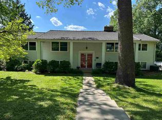 217 Woodridge Ave, Iowa City, IA 52245