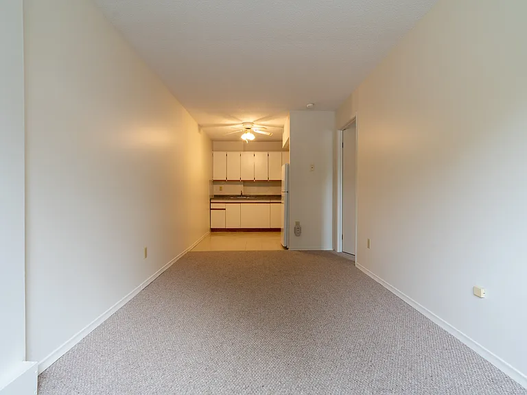2100 Regent St — Photo 12