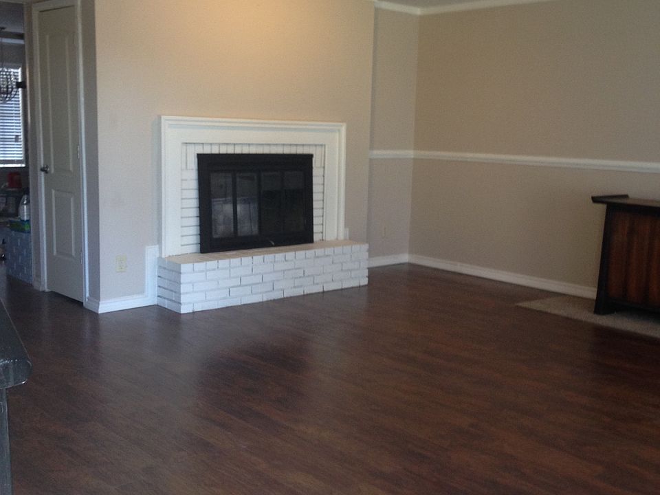 1st image of 5814 Marina Dr