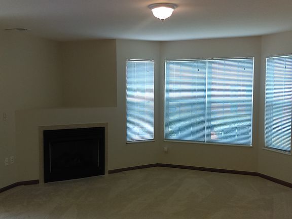 4th image of 1209 Woodland Point Dr APT C