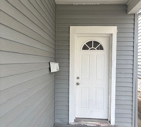 2nd image of 447 30th St