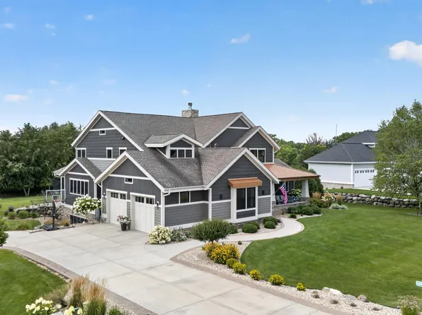 6444 Irving Dr, Sun Prairie, WI 53590