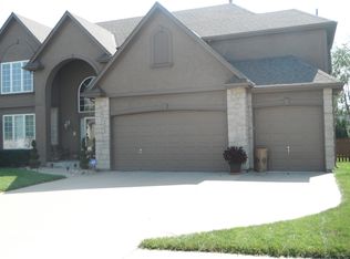 169 NE Misty Meadow Dr, Lees Summit, MO 64064