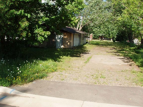 2nd image of 784 4th Ave S #S