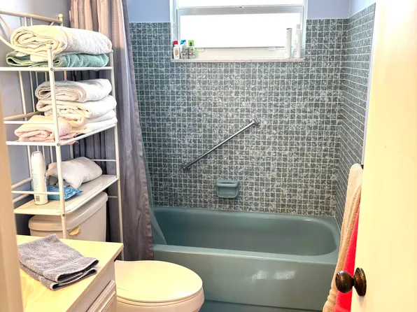 705 Lori Drive #203, Palm Springs, FL 33461