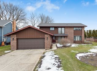1616 S Prospect St, Wheaton, IL 60189