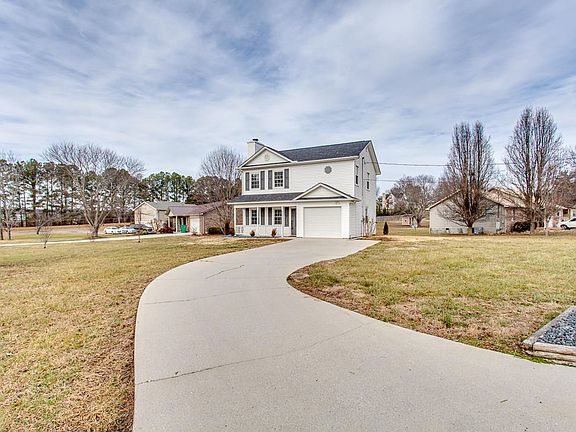 2nd image of 4321 Trelawny Ln