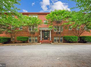 2036 N Woodrow St APT 8, Arlington, VA 22207