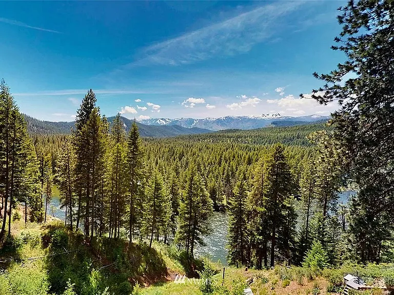 Wenatchee river (easy access from the community pool area)