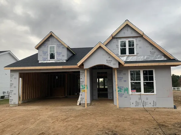421 Copper Leaf Ct, Midland, MI 48642
