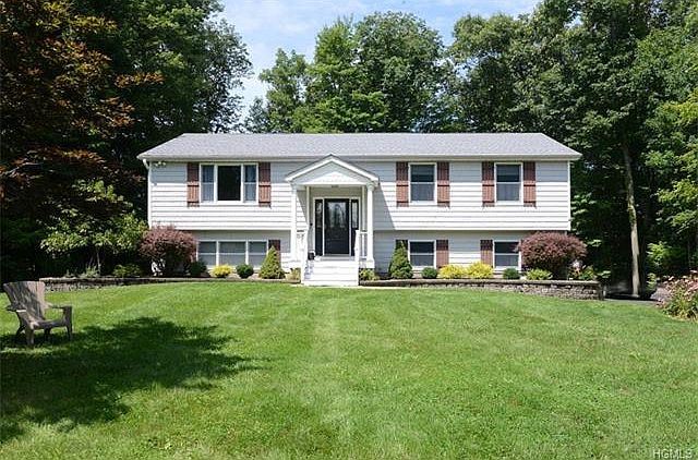 1st image of 30 Drovers Ln