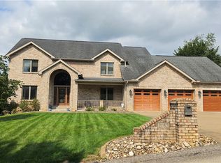2182 Bradbury Ln, North Huntingdon, PA 15642