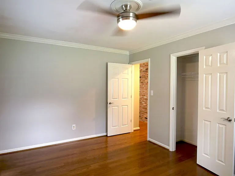 3828 Arundel Dr — Photo 23