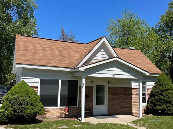 409 E Champ Clark Dr, Bowling Green, MO 63334