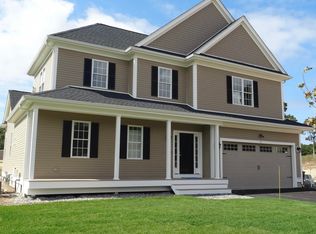 31 Cape Club Rd, Falmouth, MA 02540