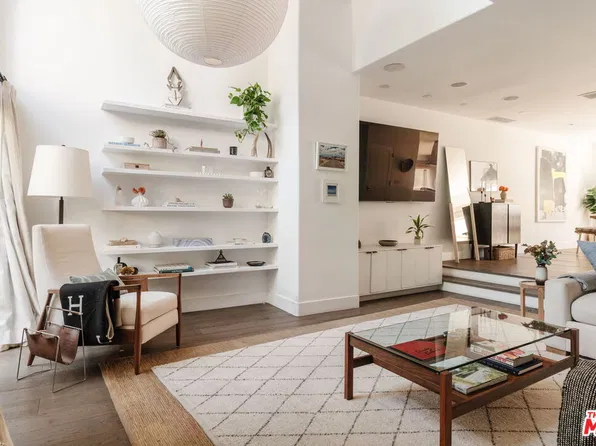 1979 Grace Ave APT 2, Los Angeles, CA 90068