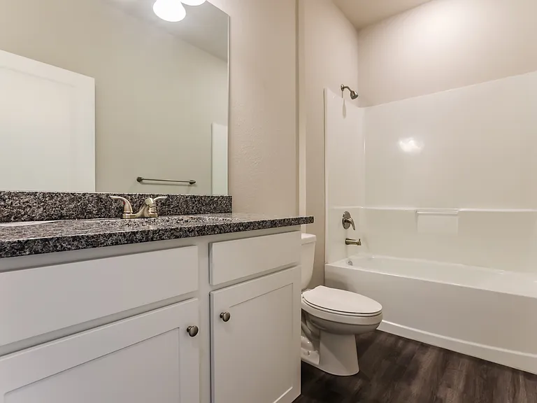 18090 Crawford Ave — Photo 15