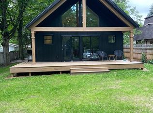 221 Birchwood Ave, Traverse City, MI