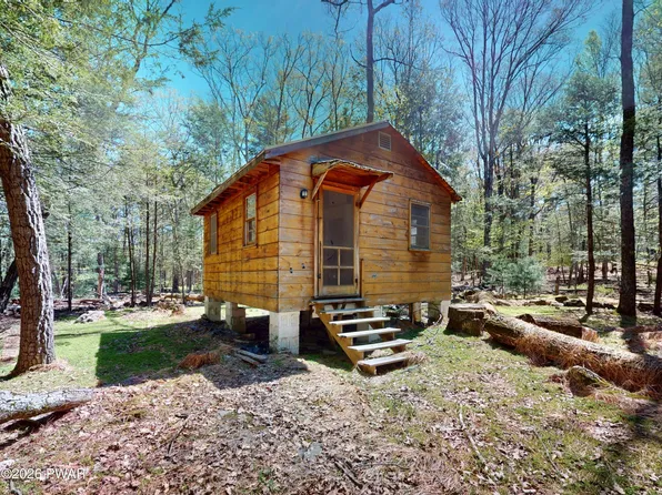 112 Seminole Rd, Shohola, PA 18458