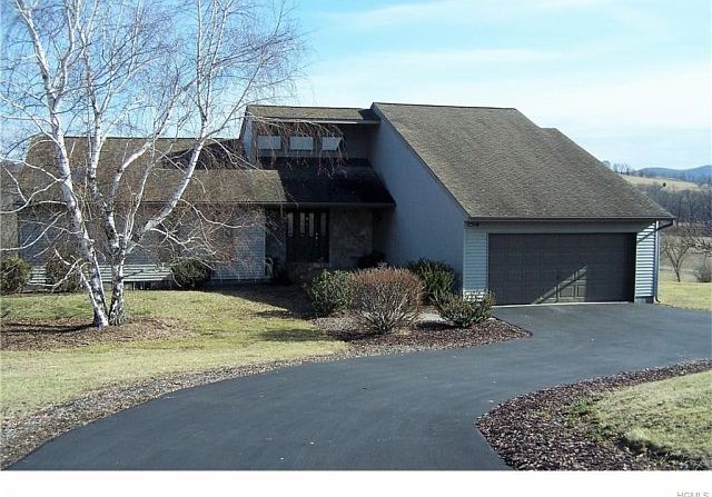 1st image of 10 Virginia Ln