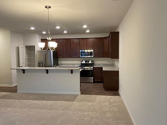 2nd image of 321 Kramer Ct