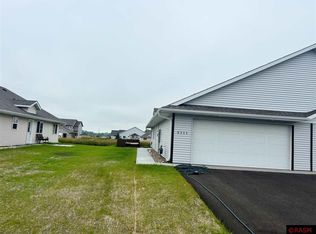 3111 Scotch Ln, Mankato, MN 56001