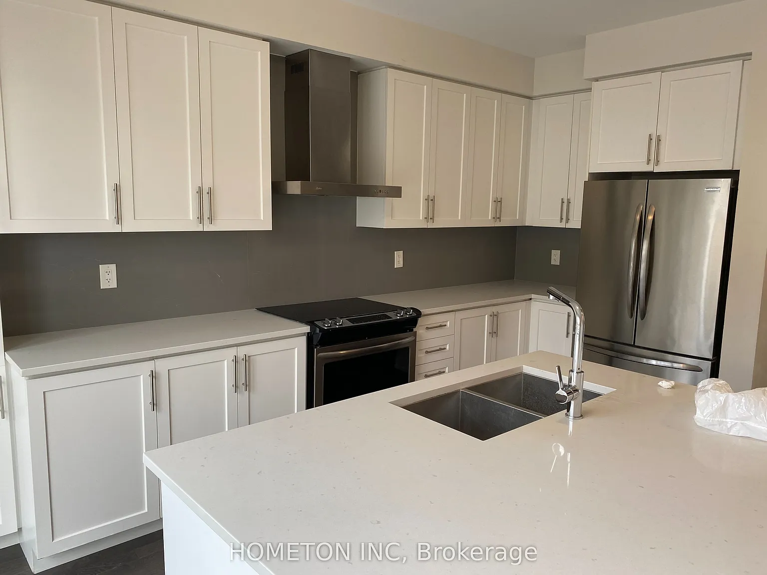 4 bed, $3,800 — Photo 2