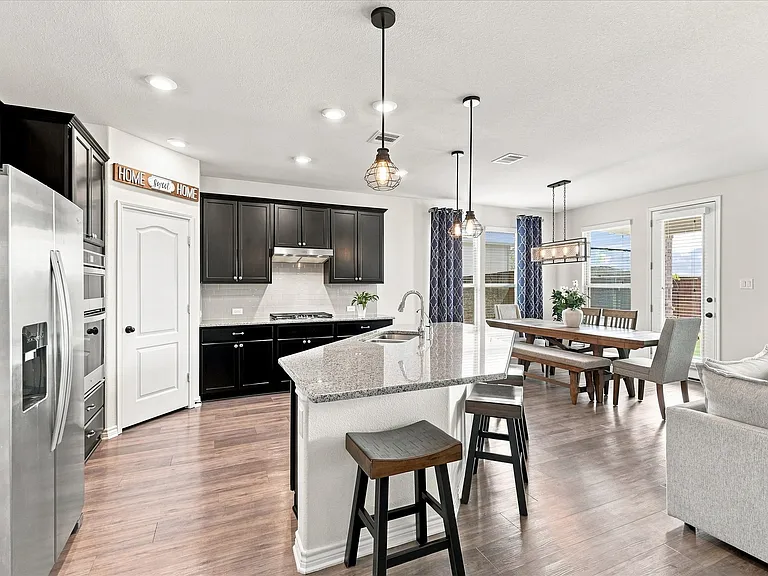 2613 Wayne Ave — Photo 10